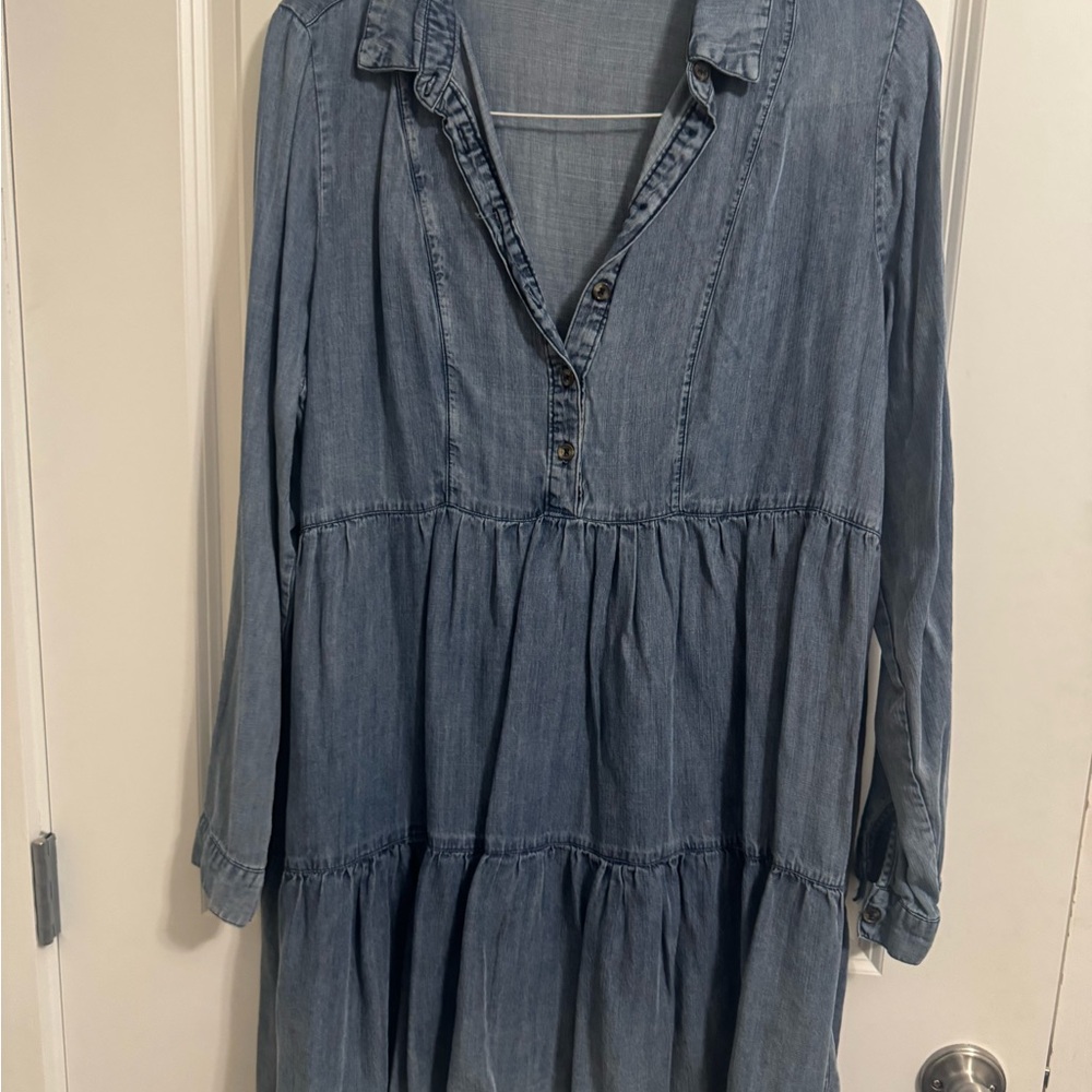 easel Light Wash Denim Tiered Long-Sleeve Dress - Blue